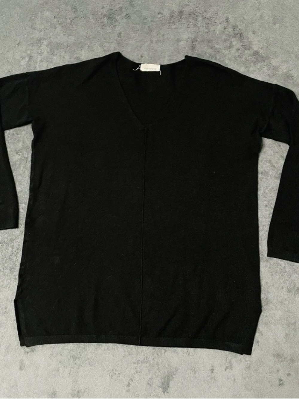 Sweater Womens M Black Minimalist Classic V-neck Long Sleeve Tunic